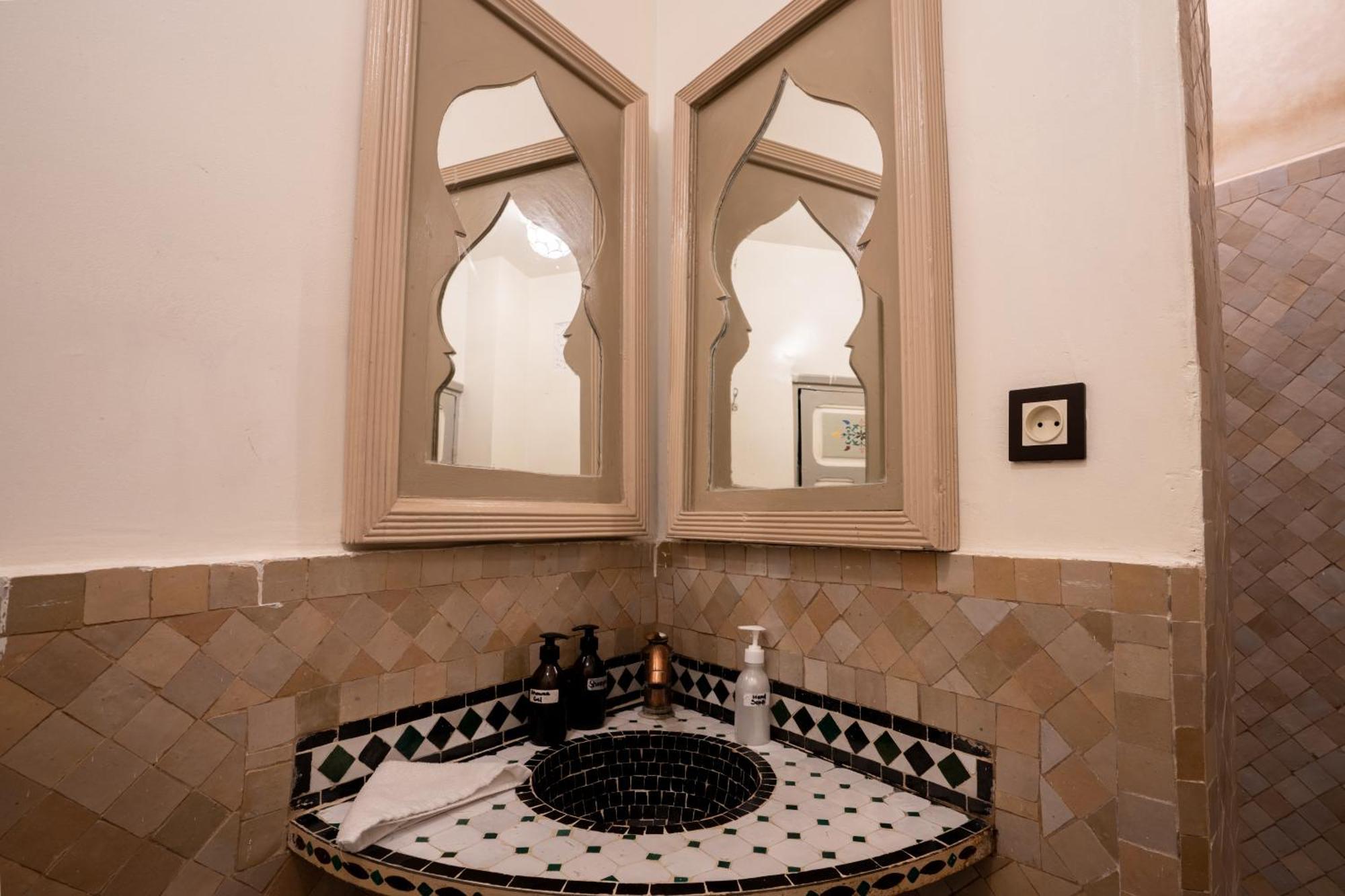 Riad 4 Jardins & Spa Marrakesh Exterior photo